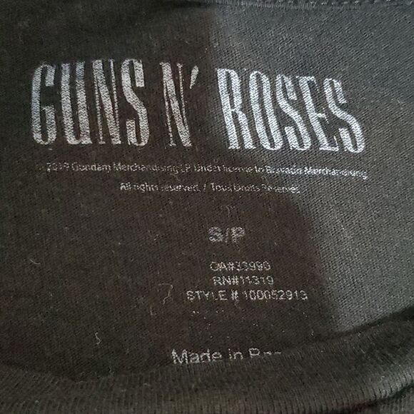 Guns N' Roses small black short sleeve shirt - Picture 6 of 6